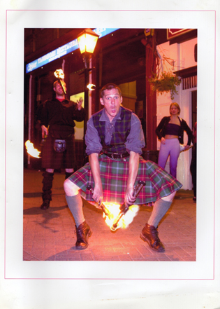 webassets/fire_jugglers_scotland_kilts.jpg